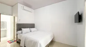 Nafia Homestay Syariah RedPartner near Sleman City Hall - Image 2