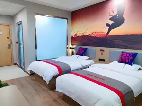 Junyi Chain Hotel (Zaoqiangying Passenger Transport Station) - Image 2