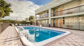 Boca By The Sea Hotel - Image 5