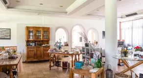 Modern Apartment in Salò with Swimming Pool - Image 5