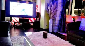 Maison cosy piscine jacuzzi sauna - Image 2