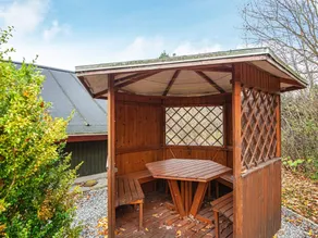 6 person holiday home in Fårvang - Image 4