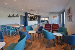 Travelodge Camberley Central - Image 2