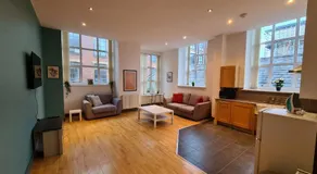 Spacious, bright and airy city centre flat. Unique converted Mill. - Image 5