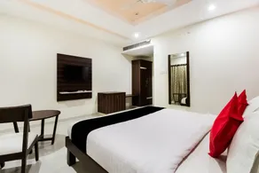 Capital O 61762 Hotel My Inn - Image 3