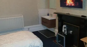 Abinger Guest House - Image 5