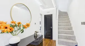 Luxurious 4-Bed Home, Sleeps 12, Free Parking - Image 4
