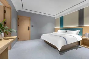Bayview Apartments (Marina Bay) - Image 5