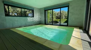 Belle villa avec piscine intérieure et piscine extérieure Gite Les Aiguiers - Image 2