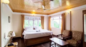 Grey Stone Hotel - Image 2