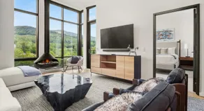 409 - 3 bed - Treehouse unit - Spruce Peak at the Base of Stowe Mt Resort - Sleeps 9 - Image 2