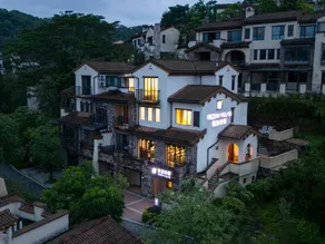 Huizhou Nankunshan Rezen Villa - Image 3