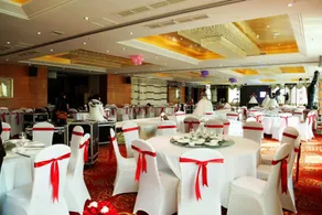 Donghua Hotel - Image 3