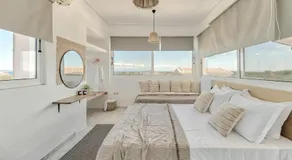 Santa Maroma Rooms & Houses - Image 2