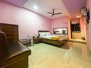 Hotel Selfie Dhaba By WB Inn - Image 2