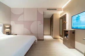 Hanting Hotel Shanghai Century Avenue Metro Station - Image 2
