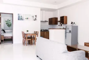 1949 Dreamy Home - Image 2