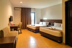 Grand Batu Inn Hotel - Image 5