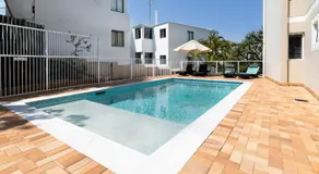 Aqua Promenade Beachfront Holiday Apartments - Image 5