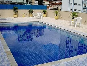 Hotel Lux - Image 2