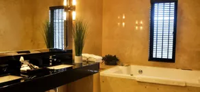 Blue Water Club Suites - Image 5