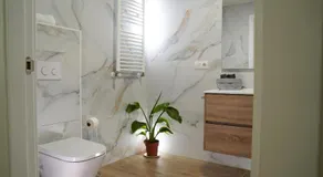 Casa Dolce Casa - Elegant 3BR Apartment Near Metro & Beach,Valencia - Image 2