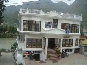 5 Elements Uttarkashi - Image 1