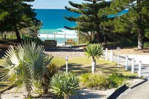 Seashells Beachfront Resort - Image 3