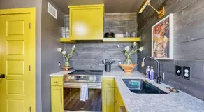 Fayetteville Getaway - Near Campus and Dickson - Image 3