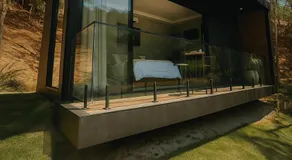 Chalé com banheira, piscina e cachoeira privativa - Image 3