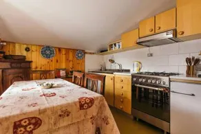 CENTRAL WOODEN CHALET WITH FOREST VIEW - Image 4
