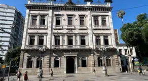 Apto Central! Metrô e Garagem! - Image 5