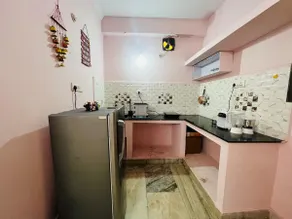 Park-side nest 2BHK - Image 3