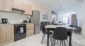 Spacious 1BR home with comfortable bed with WIFI & AC - Image 2