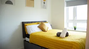 3 bed spacious home for construction workers and families with parking spaces 2 and half bathroom& ensuite Free wifi - Image 4