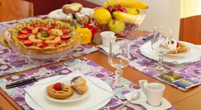 Anna e Augusto B&B --Embrace the world--4-minute walk from the Old Town丨Authentic local experience丨English-speaking staff and Wi-Fi - free shuttle to the station - Image 4
