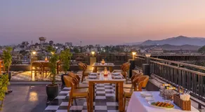 Perfectstayz Premium Udaipur by the Lake - Image 4