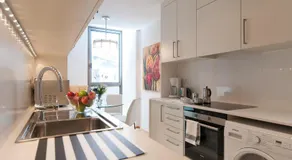 Livingstone by Bizflats Apartments near Plaça Espanya - Image 2