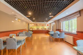 All-inclusive hotel (Renmin Road Handan Road Branch) - Image 4