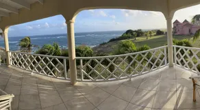 'GRAND RIVEIRE' Private Room with Ocean View - Image 4