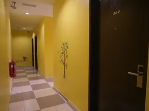 Le Hotel - Image 4