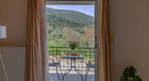 Panos Apartment - Image 3