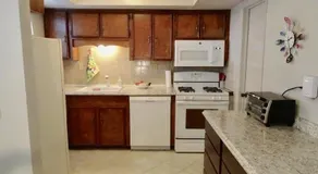 Historic Galveston Beach Cottage - Image 3