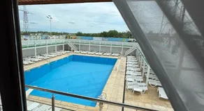Hotel Imperium & Pool - Image 3