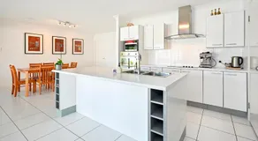 Beach House Getaway - Stylish, Kms of Beach ZA1 - Image 2