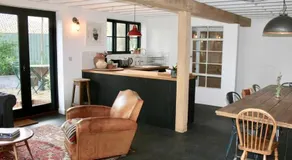 The Post Barn, beautiful barn conversion 10mins from Winchester - Image 4