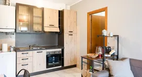 GuestHost - Luni Mare Modern Balcony Flat - Image 3