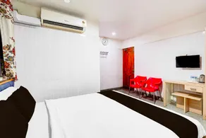 Collection O Arcot Road Porur - Image 2
