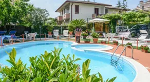 Hotel Benaco - Image 2