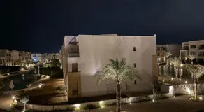 Mohamed Afifi Azha - Crystal Lagoon View - Families - 2 Bed Rooms - Image 3